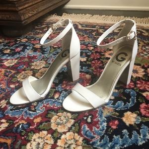 Guess Block Heel w/ Ankle Strap - Nude / Ivory